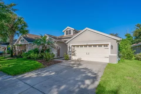 Exterior - 6105 Gannetside Pl, Lithia, FL 33547 photo 6 of 8