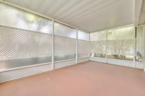 Exterior - 6105 Gannetside Pl, Lithia, FL 33547 photo 2 of 8