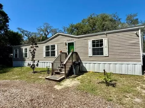 9825 Leguna St, New Port Richey, FL 34654