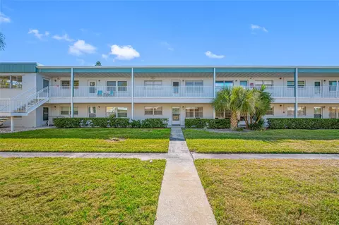 5217 81st St N #16, Saint Petersburg, FL 33709