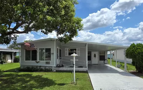 5634 Arrowhead Dr, Zephyrhills, FL 33542