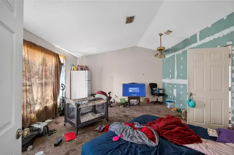 Bedroom - 13277 Brewster Rd, Spring Hill, FL 34609 photo 5 of 14