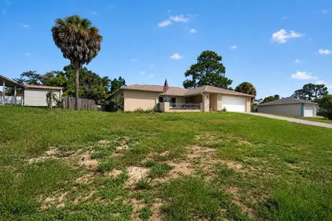 Exterior - 13277 Brewster Rd, Spring Hill, FL 34609 photo 1 of 9