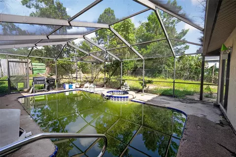 Exterior - 13277 Brewster Rd, Spring Hill, FL 34609 photo 5 of 9