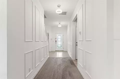 Entry Way - 7328 Pool Compass Loop, Wesley Chapel, FL 33545 photo 2 of 7