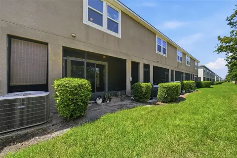 Exterior - 11752 Cambium Crown Dr, Riverview, FL 33569 photo 4 of 5