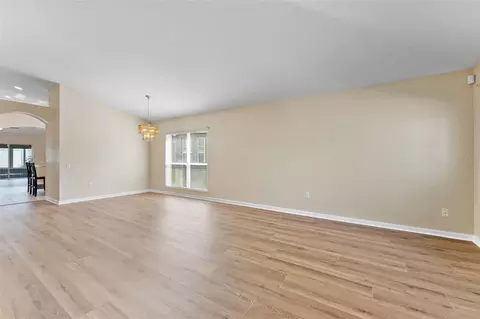 Living - 30407 Stapleton St, Wesley Chapel, FL 33545 photo 3 of 8