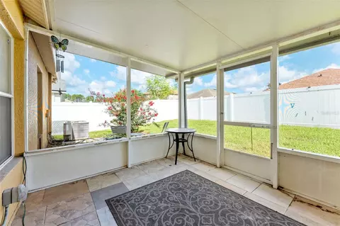 Exterior - 30407 Stapleton St, Wesley Chapel, FL 33545 photo 5 of 8