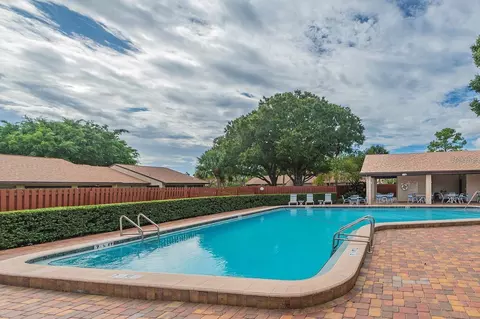 Exterior - 10263 98th St, Largo, FL 33773 photo 7 of 10