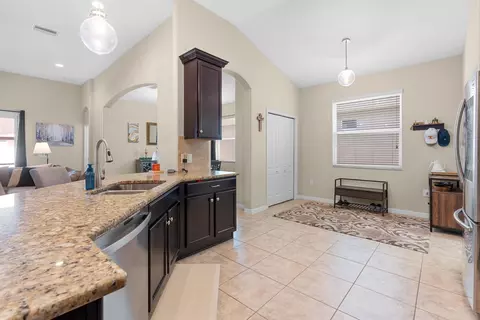 Entry Way - 12009 Rambling Strm, Riverview, FL 33569 photo 4 of 8