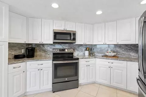 Kitchen - Undisclosed, Clearwater, FL 33767 photo 1 of 2