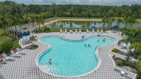 Exterior - 10732 Chippewa Dr, Parrish, FL 34219 photo 11 of 12