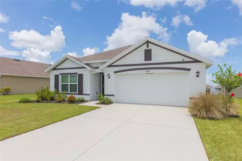 Exterior - 10732 Chippewa Dr, Parrish, FL 34219 photo 3 of 12