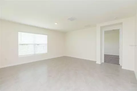 Living - 10732 Chippewa Dr, Parrish, FL 34219 photo 4 of 6
