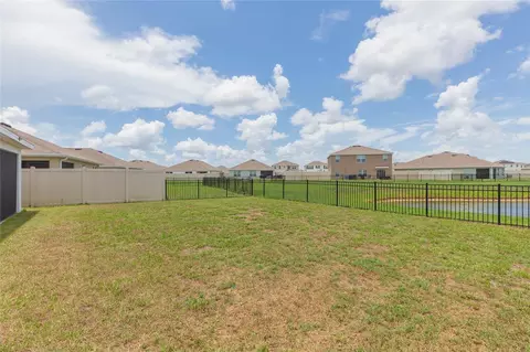 Exterior - 10732 Chippewa Dr, Parrish, FL 34219 photo 8 of 12