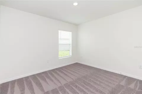 Bedroom - 10732 Chippewa Dr, Parrish, FL 34219 photo 6 of 10