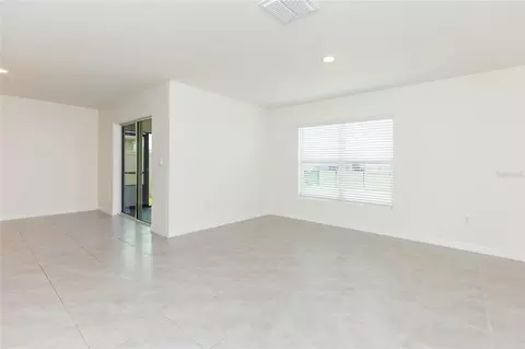Living - 10732 Chippewa Dr, Parrish, FL 34219 photo 3 of 6