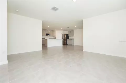 Living - 10732 Chippewa Dr, Parrish, FL 34219 photo 2 of 6