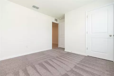 Bedroom - 10732 Chippewa Dr, Parrish, FL 34219 photo 5 of 10
