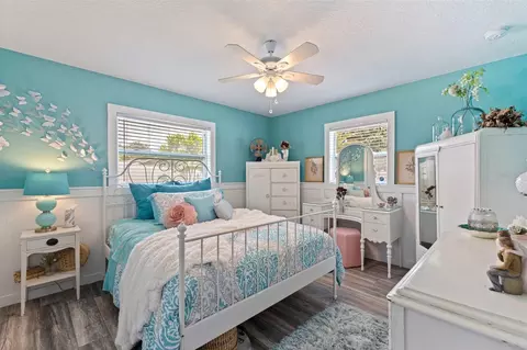 Bedroom - 7151 121st Ave, Largo, FL 33773 photo 4 of 4