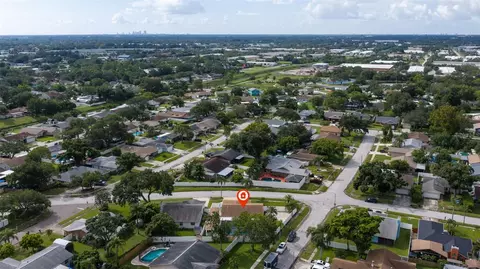 View/Area - 7151 121st Ave, Largo, FL 33773 photo 14 of 18