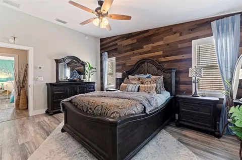 Bedroom - 7151 121st Ave, Largo, FL 33773 photo 3 of 4