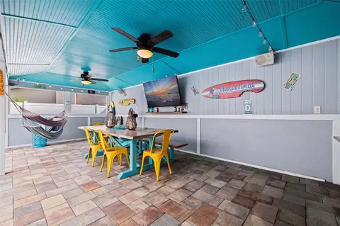 Exterior - 7151 121st Ave, Largo, FL 33773 photo 3 of 12