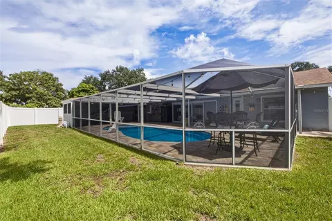 Exterior - 7151 121st Ave, Largo, FL 33773 photo 8 of 12