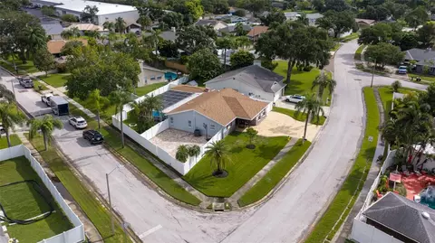 View/Area - 7151 121st Ave, Largo, FL 33773 photo 8 of 18