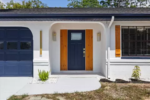 Exterior - 12018 Linden Dr, Spring Hill, FL 34608 photo 4 of 11