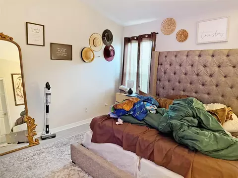 Bedroom - 6225 Olivedale Dr, Riverview, FL 33578 photo 1 of 2