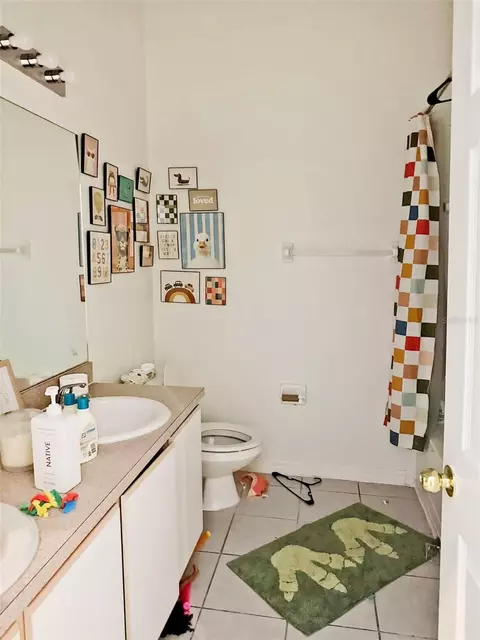 Bath - 6225 Olivedale Dr, Riverview, FL 33578 photo 2 of 3