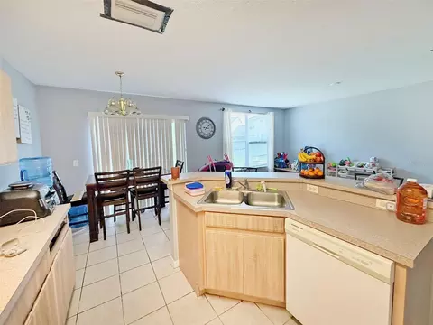 Kitchen - 6225 Olivedale Dr, Riverview, FL 33578 photo 2 of 2