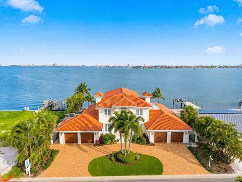 504 55 Th Ave, Saint Pete Beach, FL 33706