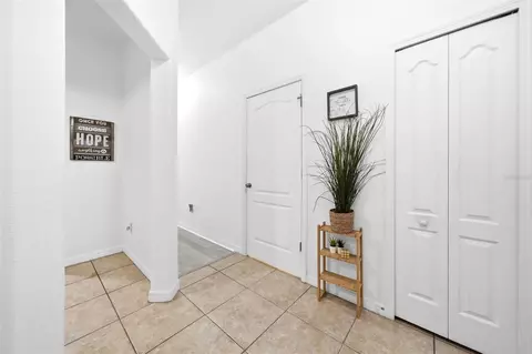 Entry Way - 9484 Trumpet Vine Loop, Trinity, FL 34655 photo 2 of 9