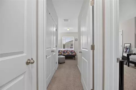 Entry Way - 8669 Falling Blue Pl, Riverview, FL 33578 photo 8 of 10