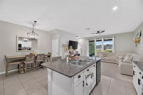 Kitchen - 8669 Falling Blue Pl, Riverview, FL 33578 photo 5 of 5