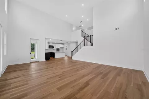 Living - 30106 Emerald Forest Dr, Mount Dora, FL 32757 photo 3 of 3