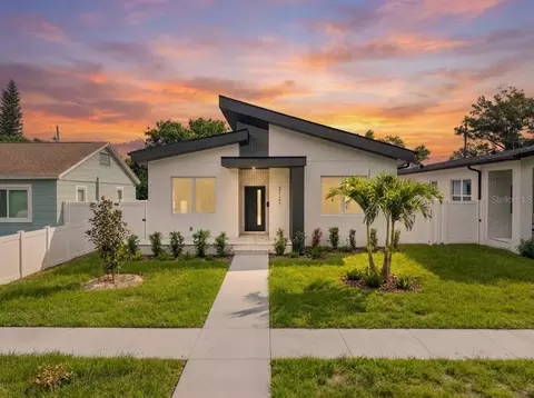 3121 Queen St N, Saint Petersburg, FL 33713