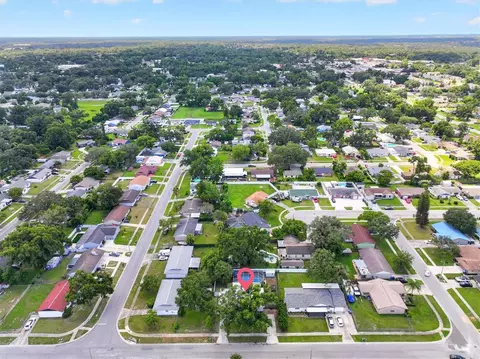 View/Area - 508 Cocoplum Dr, Seffner, FL 33584 photo 8 of 9