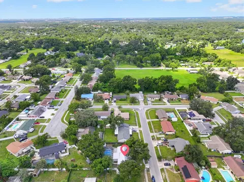 View/Area - 508 Cocoplum Dr, Seffner, FL 33584 photo 7 of 9