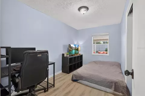 Bedroom - 508 Cocoplum Dr, Seffner, FL 33584 photo 6 of 6