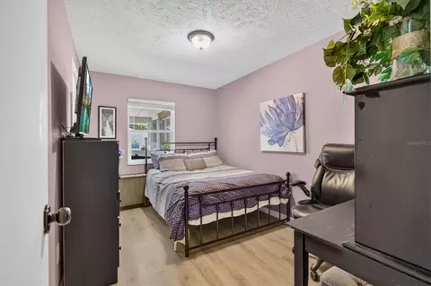 Bedroom - 508 Cocoplum Dr, Seffner, FL 33584 photo 4 of 6