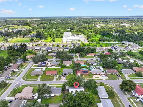 View/Area - 508 Cocoplum Dr, Seffner, FL 33584 photo 5 of 9