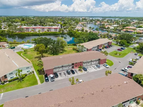 4550 Overlook Dr NE #152, Saint Petersburg, FL 33703