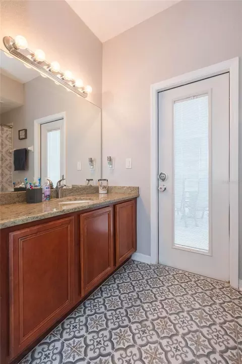 Bath - 9046 Pinebreeze Dr, Riverview, FL 33578 photo 1 of 4
