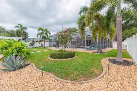 Exterior - 9046 Pinebreeze Dr, Riverview, FL 33578 photo 7 of 8