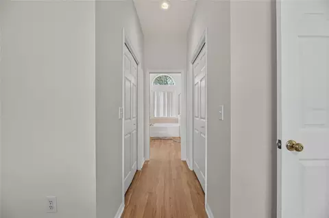 Entry Way - 10303 Tarragon Dr, Riverview, FL 33569 photo 3 of 7