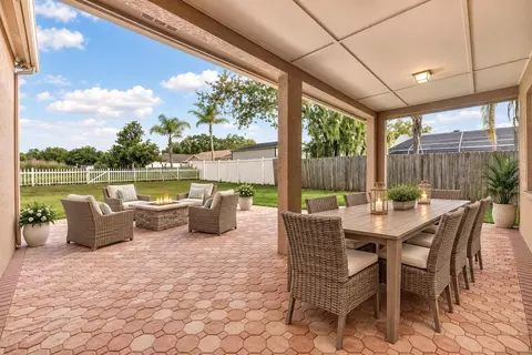 Exterior - 10303 Tarragon Dr, Riverview, FL 33569 photo 5 of 8