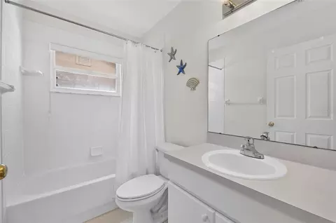 Bath - 10303 Tarragon Dr, Riverview, FL 33569 photo 4 of 4